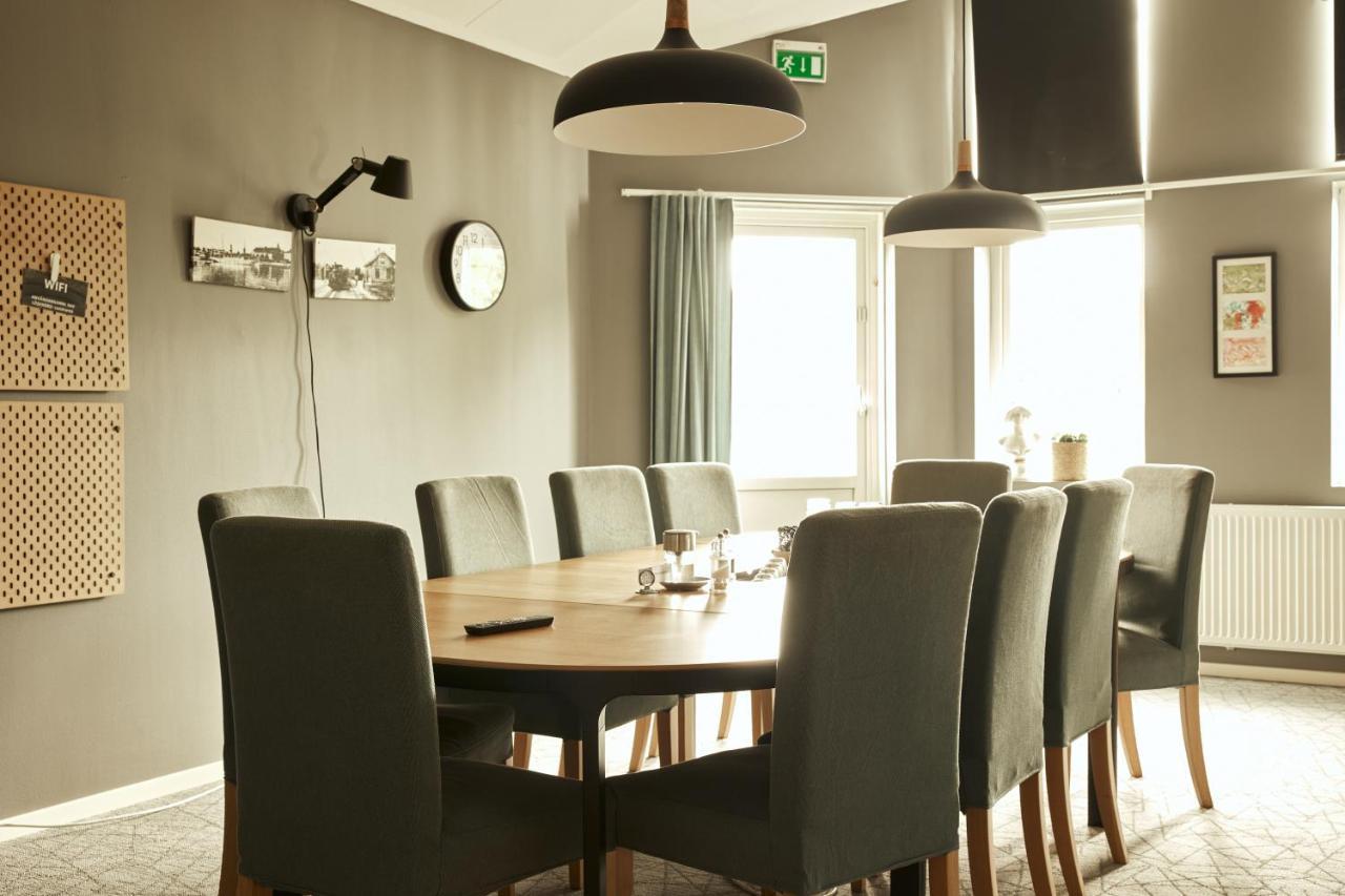 Hasse Pa Sjoekanten Hotell & Restaurang เยินเชอปิง ภายนอก รูปภาพ